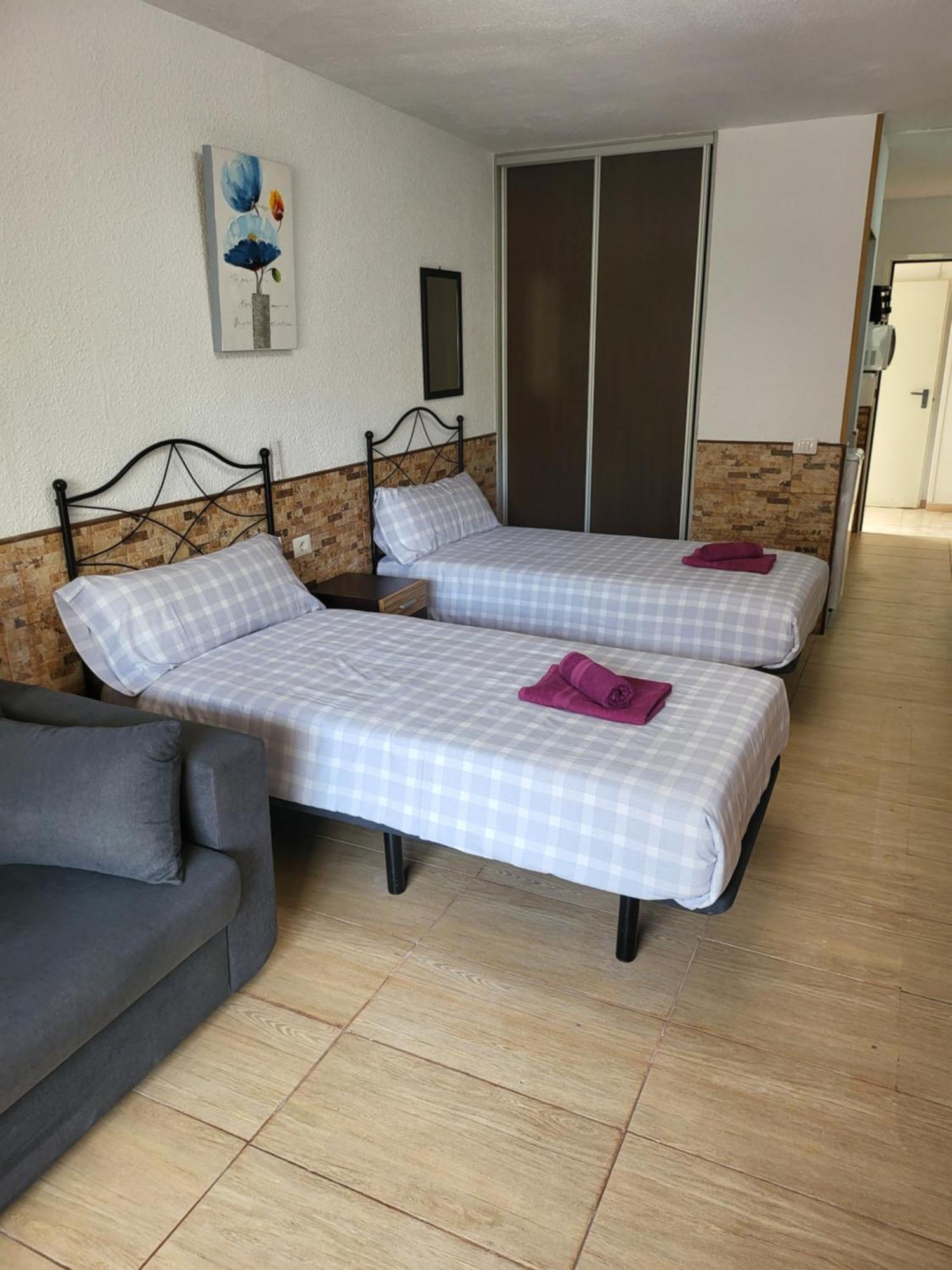 Tropic Apartments En Castle Harbour Los Cristianos  Bagian luar foto