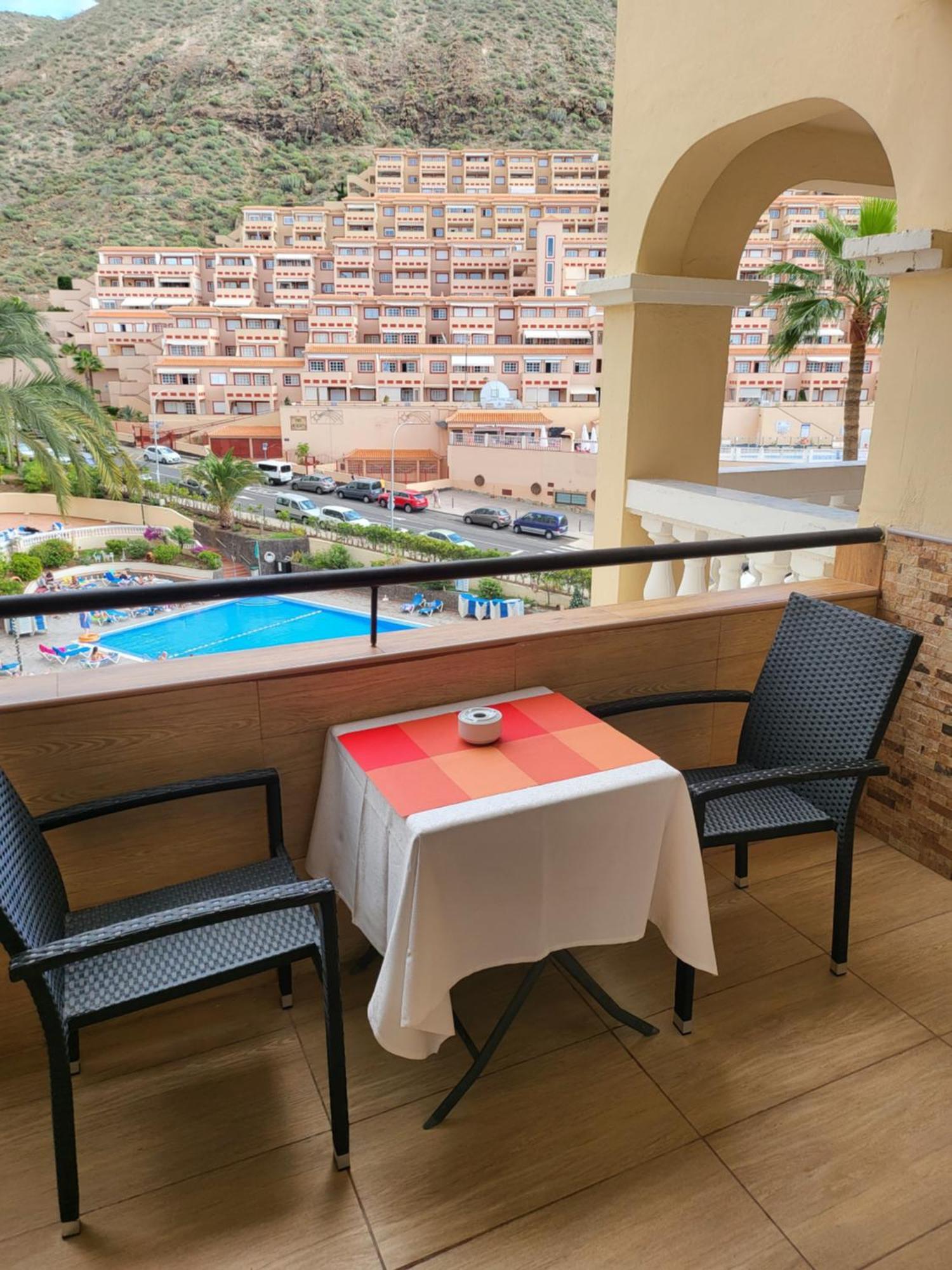 Tropic Apartments En Castle Harbour Los Cristianos  Bagian luar foto