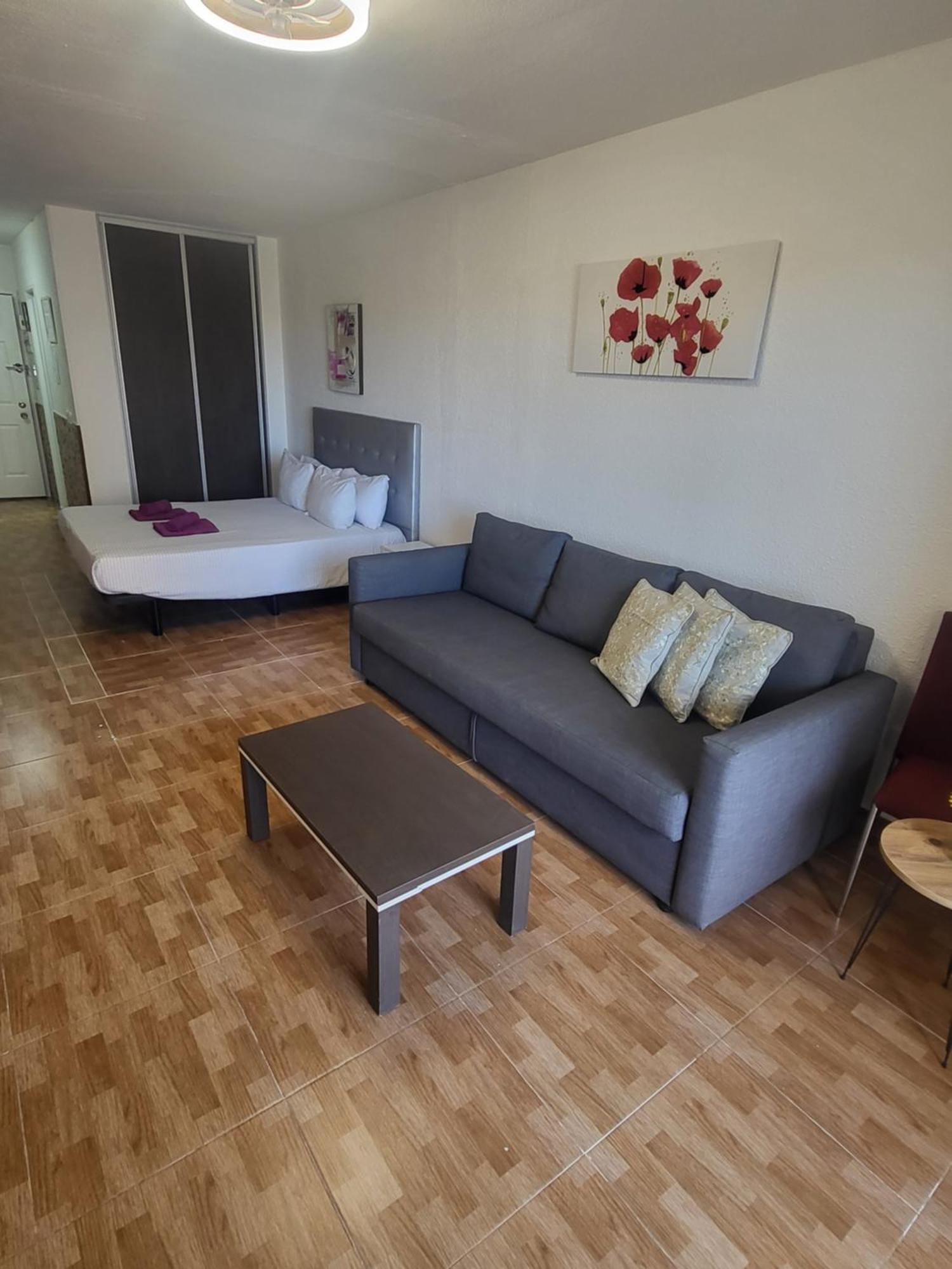 Tropic Apartments En Castle Harbour Los Cristianos  Bagian luar foto