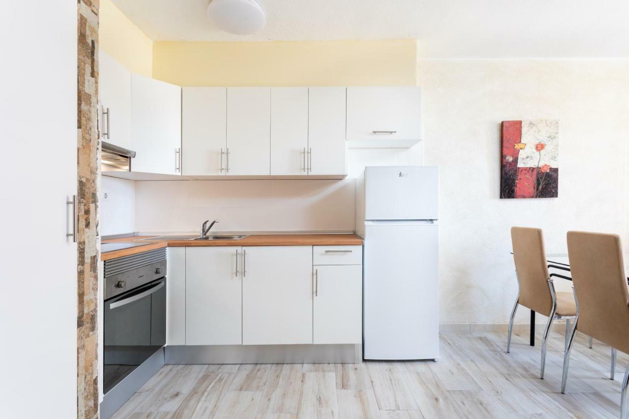 Tropic Apartments En Castle Harbour Los Cristianos  Bagian luar foto