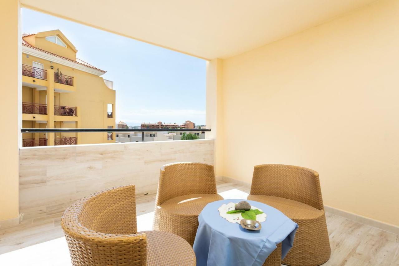 Tropic Apartments En Castle Harbour Los Cristianos  Bagian luar foto